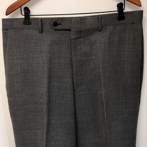 Norm Thompson. 36/30. Grey.